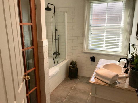 YSG The Edward Townhouse 153 - Walk To Town - Mackay Tourism 2