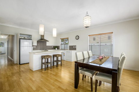 Zaahira House - Mackay Tourism 3