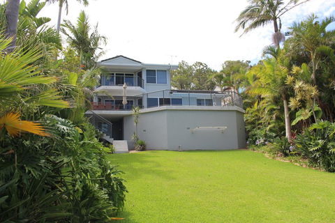 Zaffiro Beach House - Mackay Tourism 0