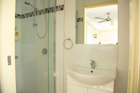 Zen Escape Guest House - Mackay Tourism 1