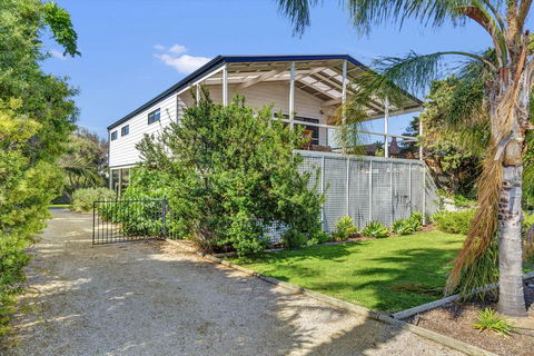 Zephyr Shores - Mackay Tourism 3