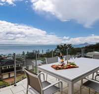 Maison de la mer 30 Mulubinda Parade - luxurious linen aircon and panoramic views - Mackay Tourism