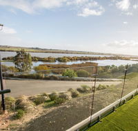 Serenity and sweeping Murray River views - Mackay Tourism