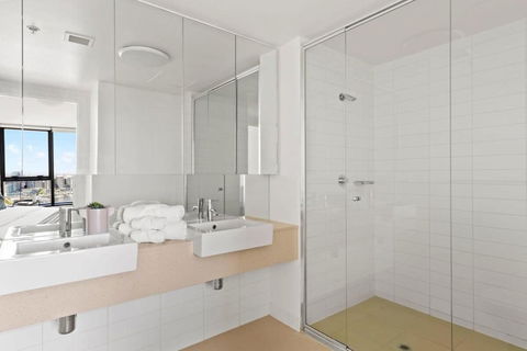 A 2BR Apt With Amazing Harbor Views FREE Parking - Mackay Tourism 2