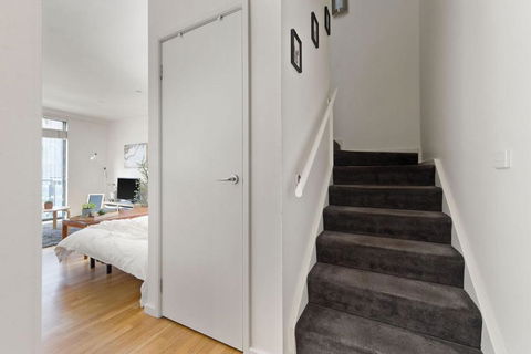A 2BR Loft Near Melbourne Central FREE Parking - Mackay Tourism 3