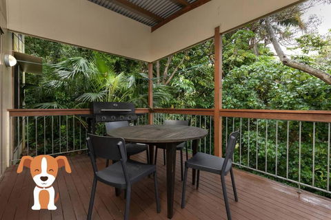 A Beach House - Mackay Tourism 0