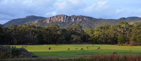 A Boat In The Grampians - Mackay Tourism 0