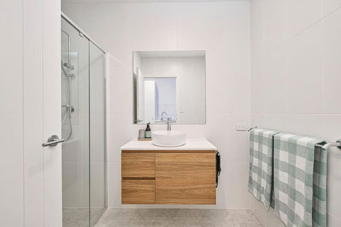 A Coastal Hideaway - Mackay Tourism 4