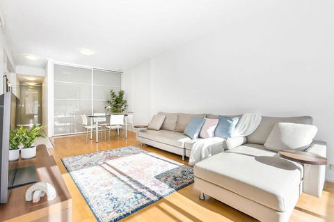 A Comfy Studio Next To Darling Harbour City Views - Mackay Tourism 4