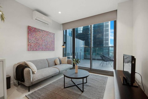 A Cosmopolitan Hub In CBD Centre - Mackay Tourism 1