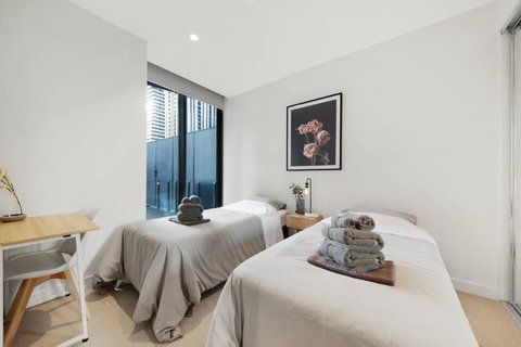 A Cosmopolitan Hub In CBD Centre - Mackay Tourism 3