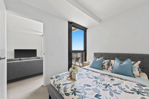 A Cozy 2BR Apt Next To Queen Victoria Market & Melbourne Central With City Views - Mackay Tourism 1
