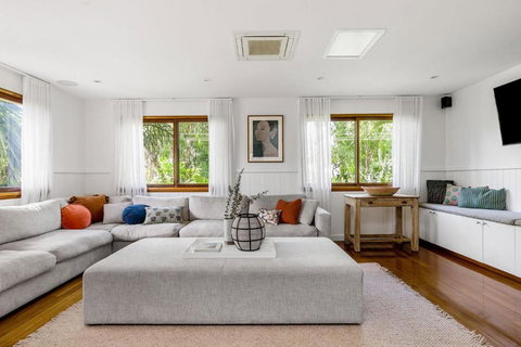 A Perfect Stay - Byron Blisshouse Penthouse - Mackay Tourism 3