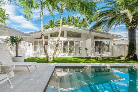 A Perfect Stay - The Chalet - Mackay Tourism 1