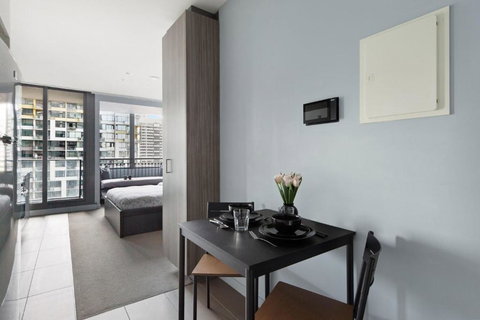 A Stylish Studio Right Next To Southern Cross - Mackay Tourism 3