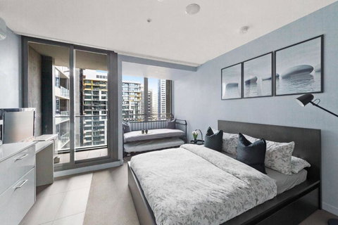 A Stylish Studio Right Next To Southern Cross - Mackay Tourism 4