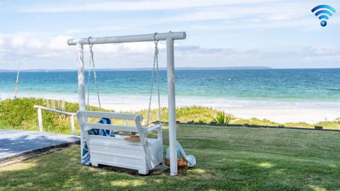 Absolute Beach - Mackay Tourism 0