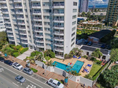 Absolute Beachfront Apartment In Paradise - Mackay Tourism 1