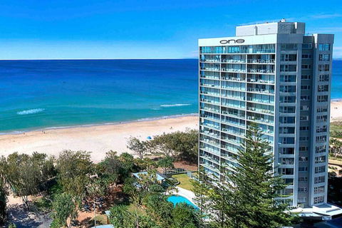 Absolute Beachfront Central Surfers Paradise - Mackay Tourism 0