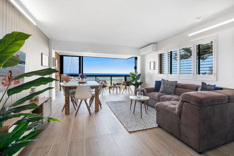 Absolutly Beachfront Surfers Paradise, Pure Shores! - Mackay Tourism 1