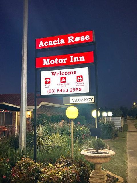 Acacia Rose Motor Inn - Mackay Tourism 0