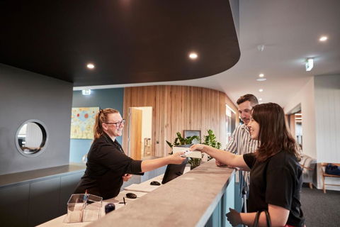 Accommodation @ Curlewis - Mackay Tourism 4