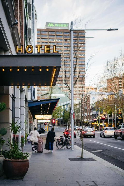 Ace Hotel Sydney - Mackay Tourism 3