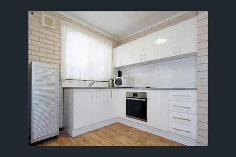 Affordable Apartment Close To City And Beaches - Mackay Tourism 2