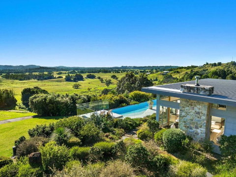 A Perfect Stay - The Springs - Mackay Tourism 3