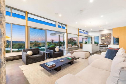 A Perfect Stay - The Springs - Mackay Tourism 2