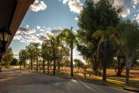 Albert Park Motor Inn-KING BEDS-POOL-SHADED PARKING - Mackay Tourism 2