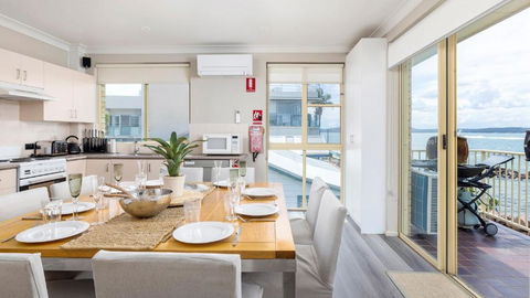 Alcheringa - Units 3 & 4 32 Sandy Point Rd - Mackay Tourism 2