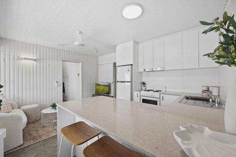 Alex Beachside Pet Friendly 2 Bed Apartment - Mackay Tourism 1