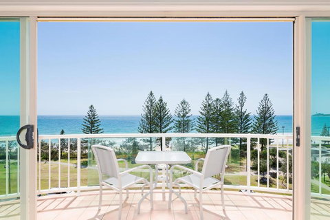 Alex Seaside Resort - Mackay Tourism 0