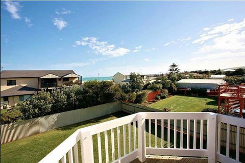 Alton Seas 67 Hargreaves Rd Middleton - No Linen Included - Mackay Tourism 0