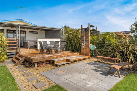 Alumuna In Cape Woolamai - Mackay Tourism 0