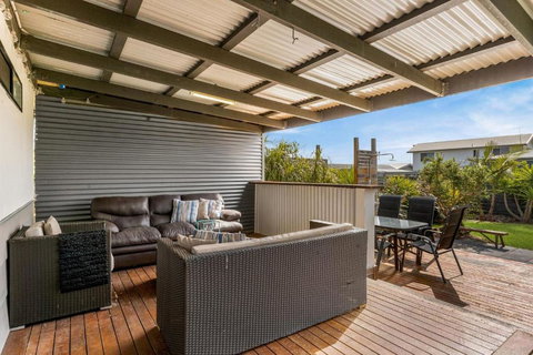 Alumuna In Cape Woolamai - Mackay Tourism 1