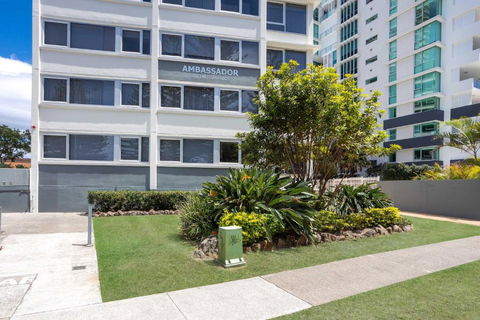 Ambassador Beachfront Apartments - Hosted By Burleigh Letting - Mackay Tourism 0