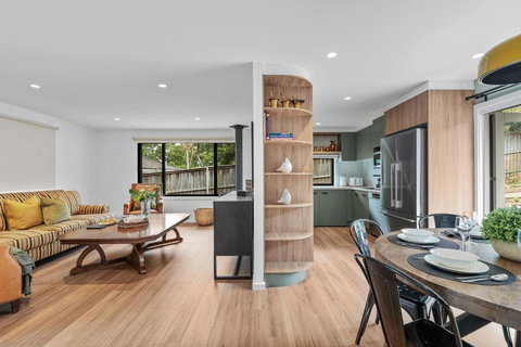 Ankers At Mollymook - Mackay Tourism 2