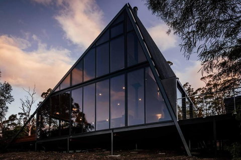 Apollo Bay House - Mackay Tourism 0