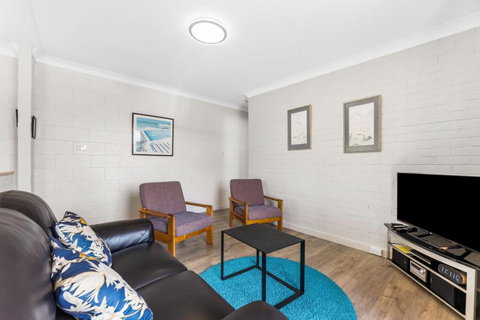 Apollo Unit 21 1st Floor - Mackay Tourism 1