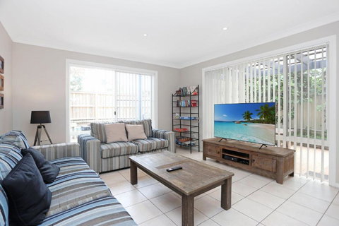 Aquarius Townhouse - Mackay Tourism 1