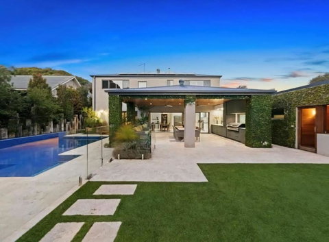 Aroha Moana - Solar Heated Pool, Sauna, Billiards - Mackay Tourism 1