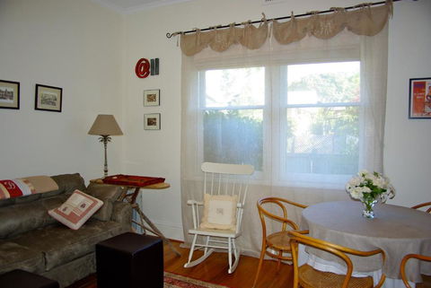 At Eleven - La Petite Maison - Mackay Tourism 3