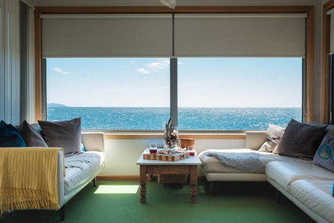 Awesome Beach House Bicheno - Mackay Tourism 0