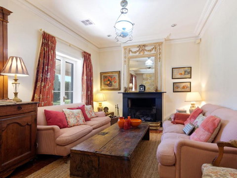 Aylmerton House And Cottage For 14 Southern Highlands - Mackay Tourism 4