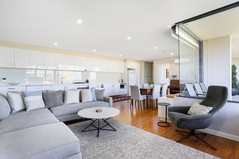 B314S - Waverton Village Heights - Mackay Tourism 2