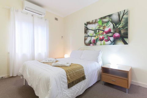 B5 Crawley Apartment 1 BRM & Sleepout Near UWA - Mackay Tourism 1