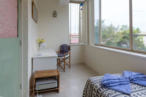 B6 Crawley Apartment 1 BRM & Sleepout Near UWA - Mackay Tourism 4