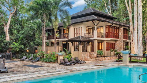 BAHAMA At Temple Tranquility - Mackay Tourism 0
